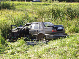 В Хакасии водитель без прав перевернул автомобиль